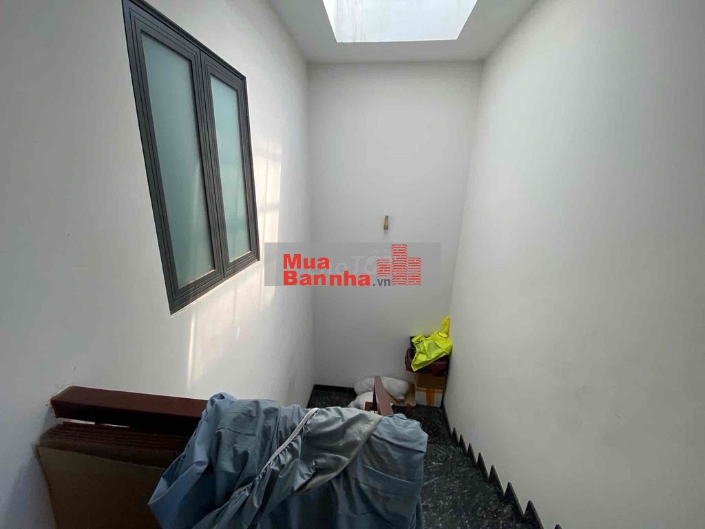 NHÀ 2 MẶT TIỀN NGAY CHƠ 339 Phước Long B 6PN6wc