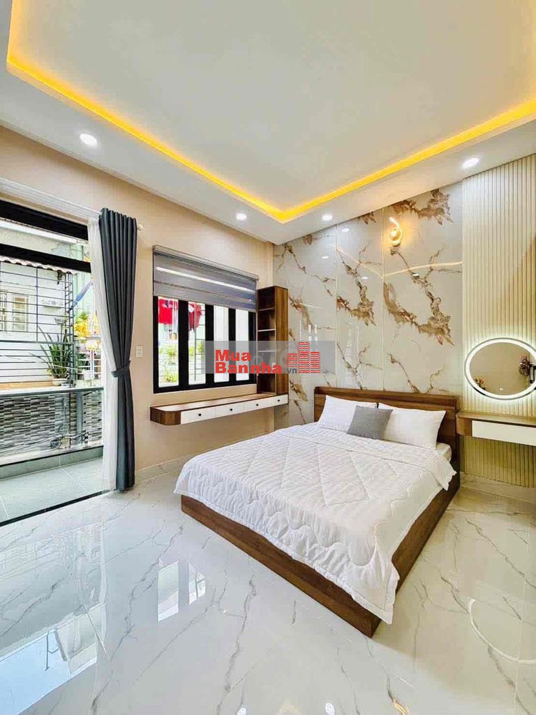 Nhà DT: 4m x 10.5m(Nở H.4.30m)Đúc 1lầu,full nội thất đầy đủ
