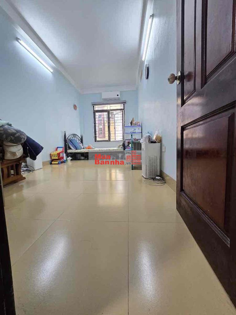 PHỐ TRƯƠNG ĐỊNH CĂN GÓC 2THOÁNG 5TẦNG NGÕ BA GÁC TT BÁCH KINH XÂY.