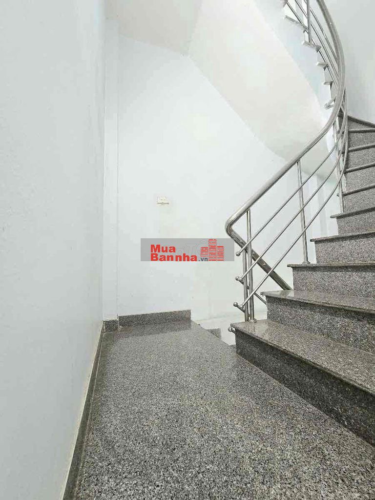 PHỐ TRƯƠNG ĐỊNH CĂN GÓC 2THOÁNG 5TẦNG NGÕ BA GÁC TT BÁCH KINH XÂY.