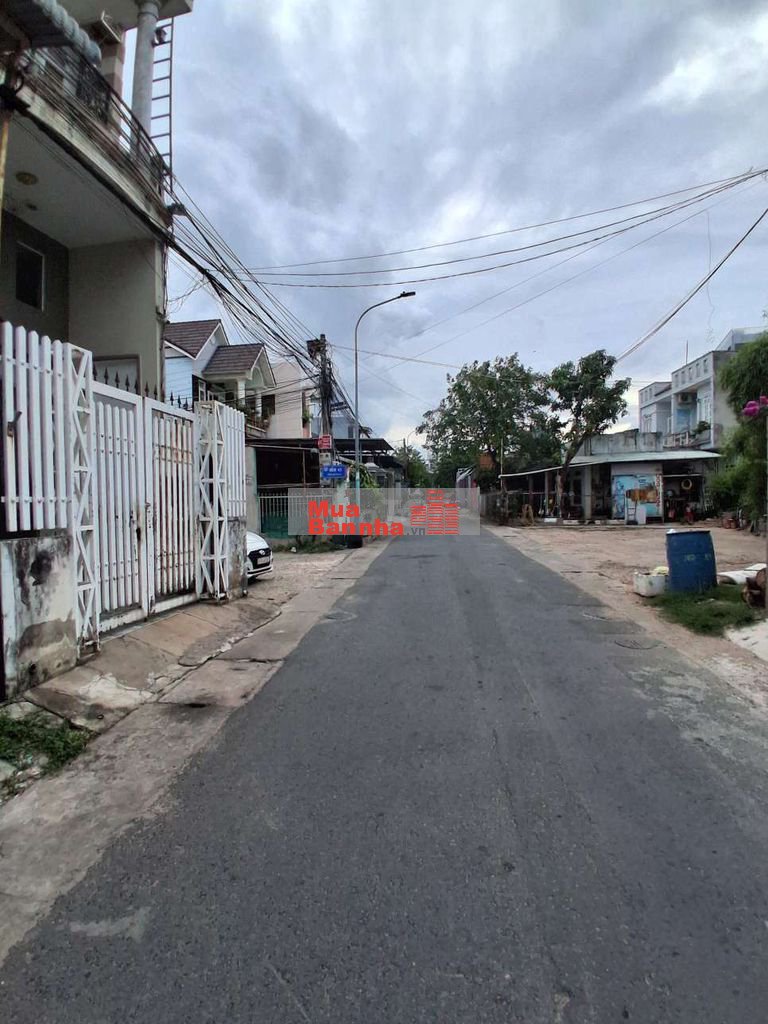 NHÀ MẶT TIỀN ĐƯỜNG NGÔ VĂN SỞ TRUNG TÂM HÀNH CHÍNH DĨ AN