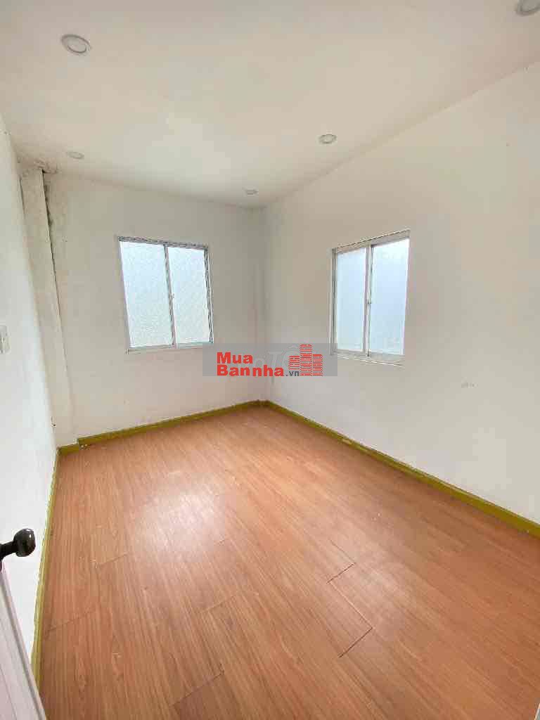 NHÀ 3 TẦNG HOÀN CÔNG ĐỦ - CHỈ 1T900 - KHÔNG DÍNH QUY HOẠCH , TL