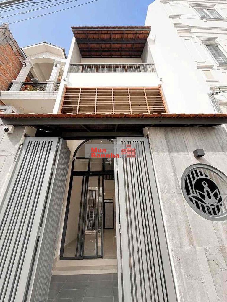 BÁN NHÀ 3 LẦU KHU BÊN SÔNG GIGAMALL