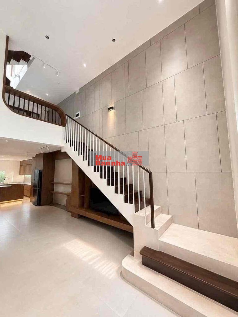 BÁN NHÀ 3 LẦU KHU BÊN SÔNG GIGAMALL