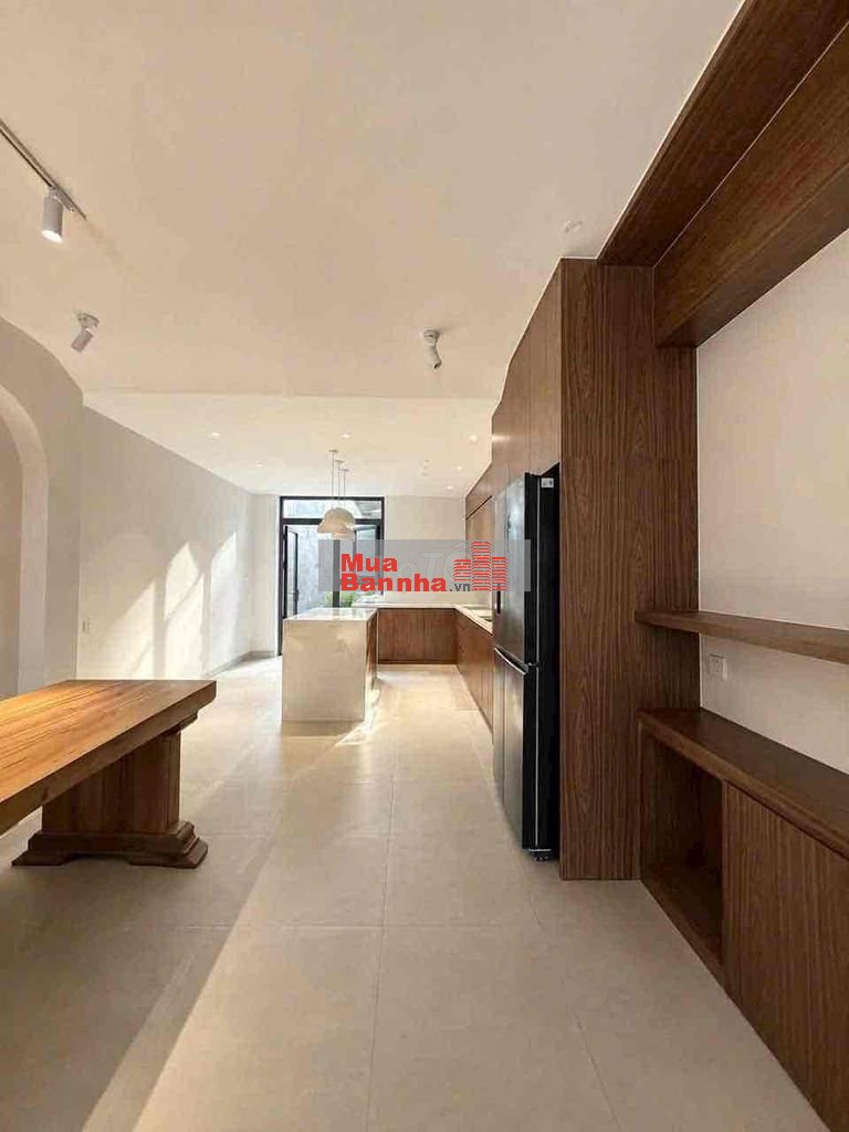 BÁN NHÀ 3 LẦU KHU BÊN SÔNG GIGAMALL