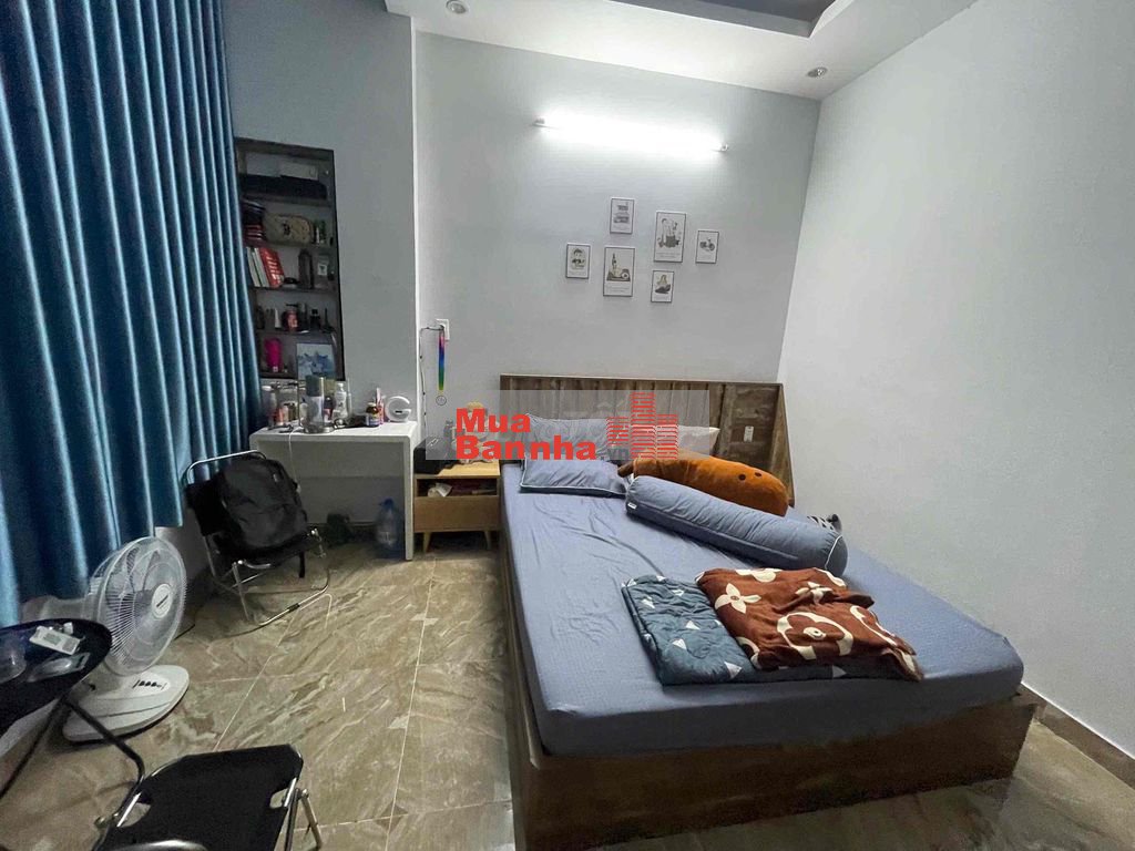 Đường Thông - Ngay Chợ Gò Vấp -Ngang 4.4m - 3 Phòng( 1 phòng dưới Tret