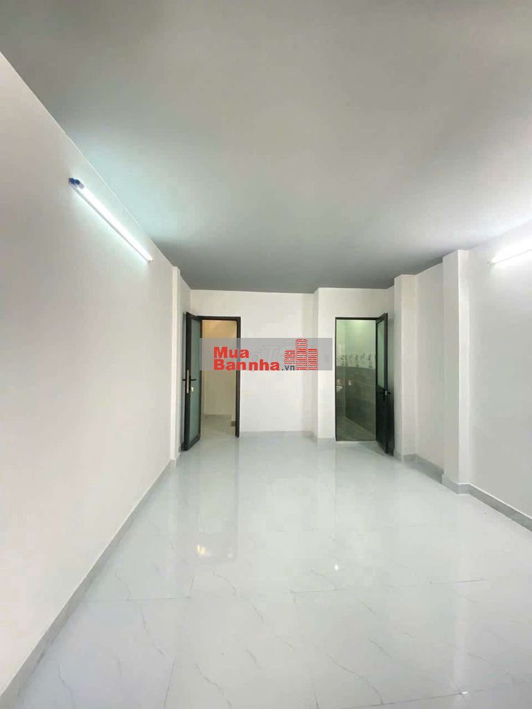 Bán Nhà HXH Trần Phú. Sát Quận 1 - 3.5 x 7.5 - 3 tầng - Giá 4.9 tỷ TL
