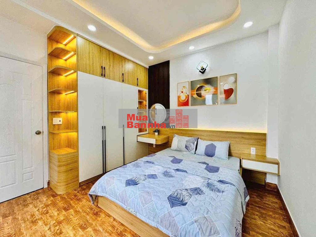 Ngay Bệnh Viện 175 - Xe hơi thông - Có Thang Máy - Nhà mới ở Liền