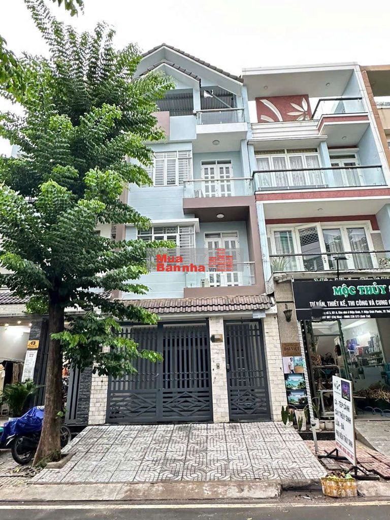 Nhà mặt tiền đường 9m, sân ô tô ngay hiệp bình, khu đô thị vạn phúc