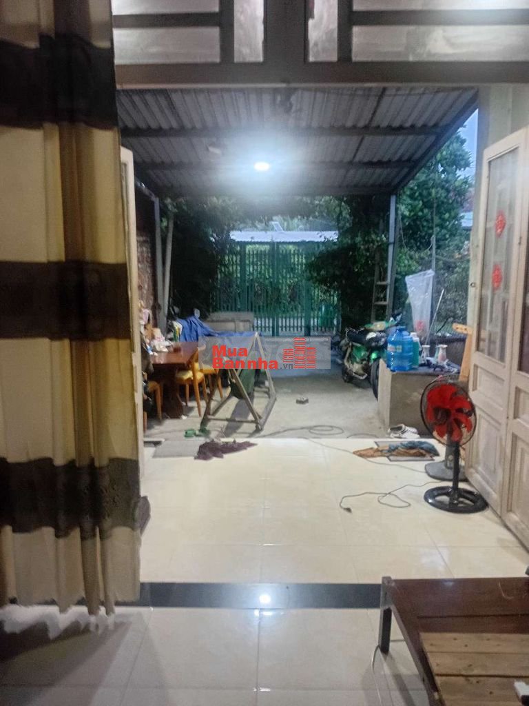 Bán nhà cấp 4,4×20