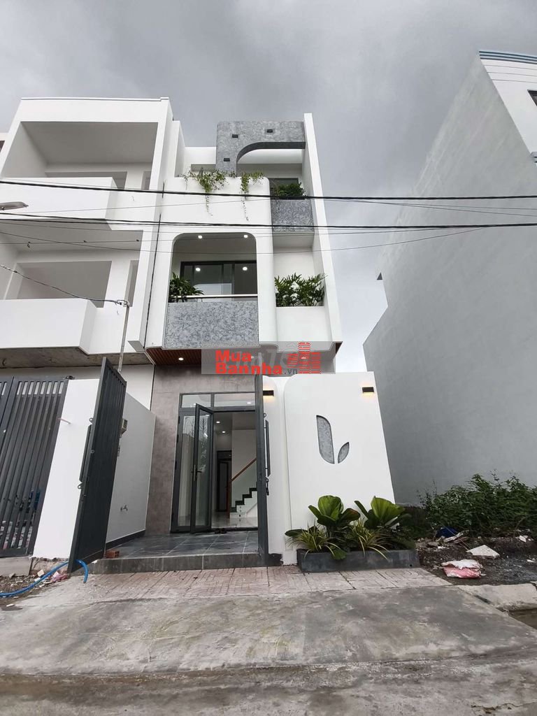 NHÀ MỚI 3 TẦNG 3PN-3WC - 4,2 X 12- KDC AN NINH, GẦN VINHOME- KHU CNC