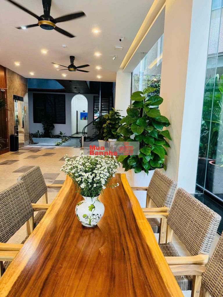 Nhà xinh 3 tầng, gần Mêga, gần biển, gần các trường ĐH, ngay tt LChieu