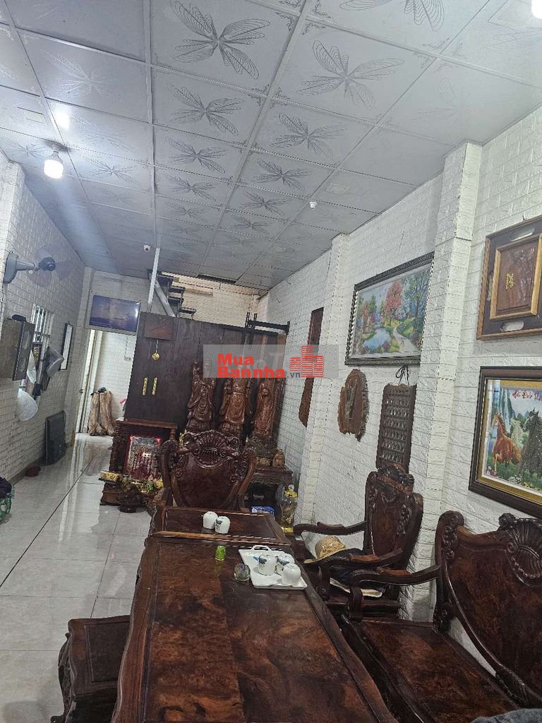 Cần bán nhà mặt tiền Song Hành, hóc môn
