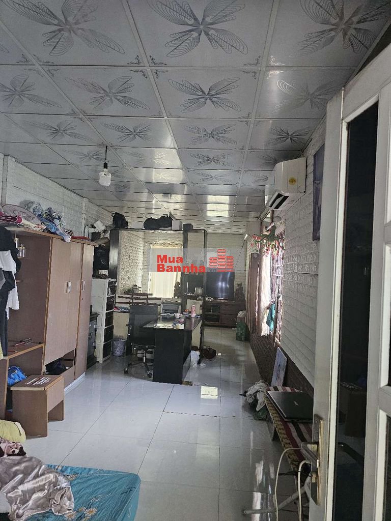 Cần bán nhà mặt tiền Song Hành, hóc môn