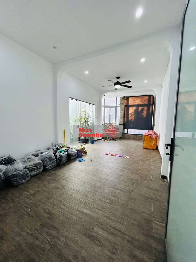 CHỦ BÁN GẤP 2 TẦNG, 4.6X23M, NGAY KHU ĐỒNG BỘ BÀU CÁT, CHỈ 8 TỶ X.