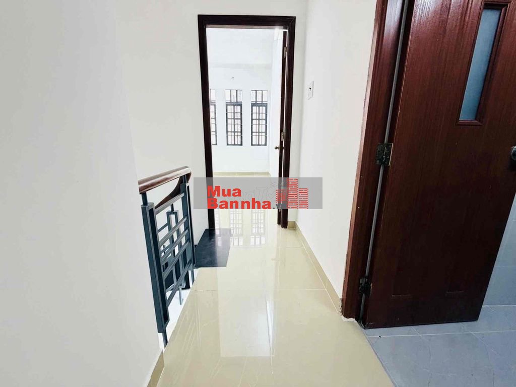 Hàng hiếm bán nhà 2 tầng 50m2 - Hẻm xe hơi khu Vip Phan Văn Trị
