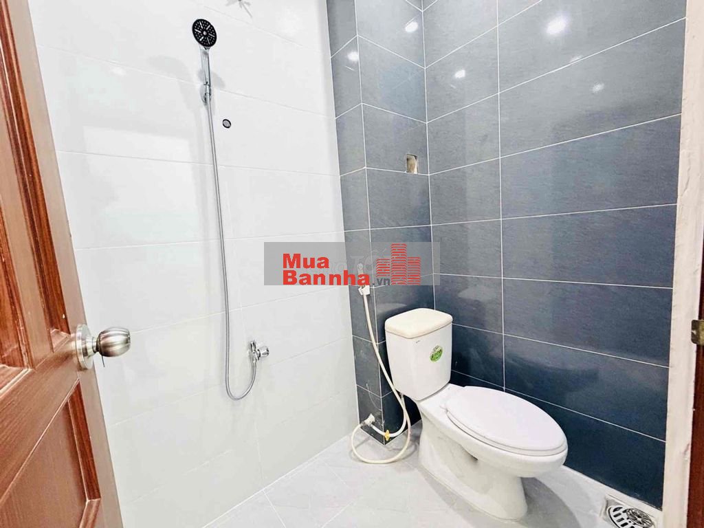 Hàng hiếm bán nhà 2 tầng 50m2 - Hẻm xe hơi khu Vip Phan Văn Trị