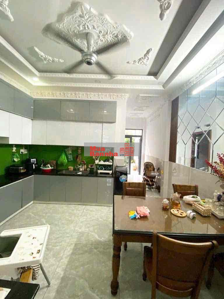 TT Nhà Bè, Bán Nhà 3 tầng hẻm xe hơi, 4.7x21m, 5PN - Ngay chợ Phú Xuân