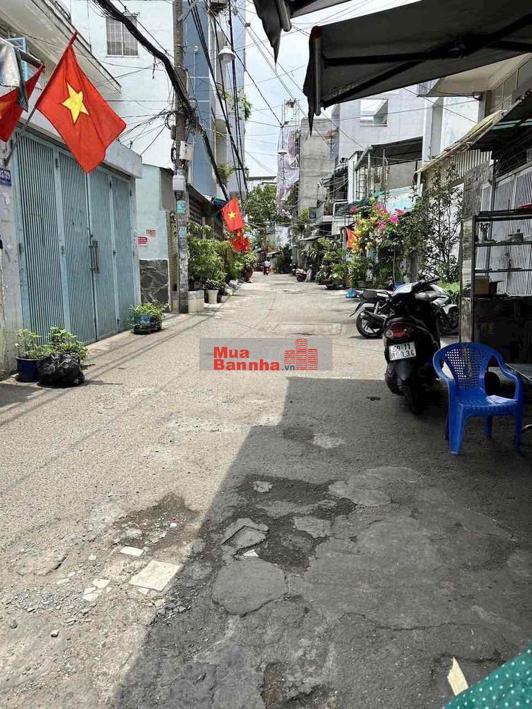 TT Nhà Bè, Bán Nhà 3 tầng hẻm xe hơi, 4.7x21m, 5PN - Ngay chợ Phú Xuân