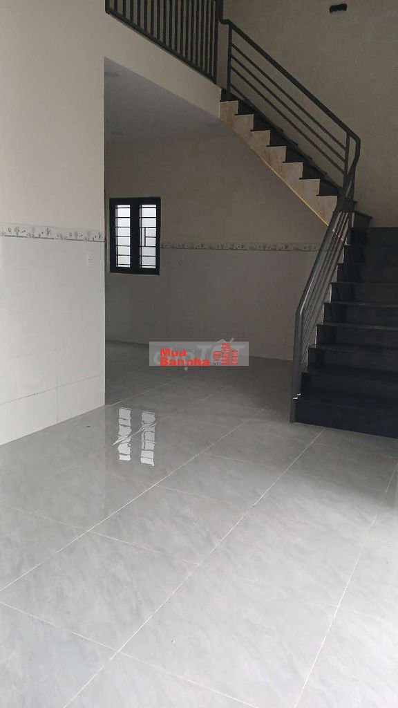 nhà ngay chợ linh xuân.giá ngộp