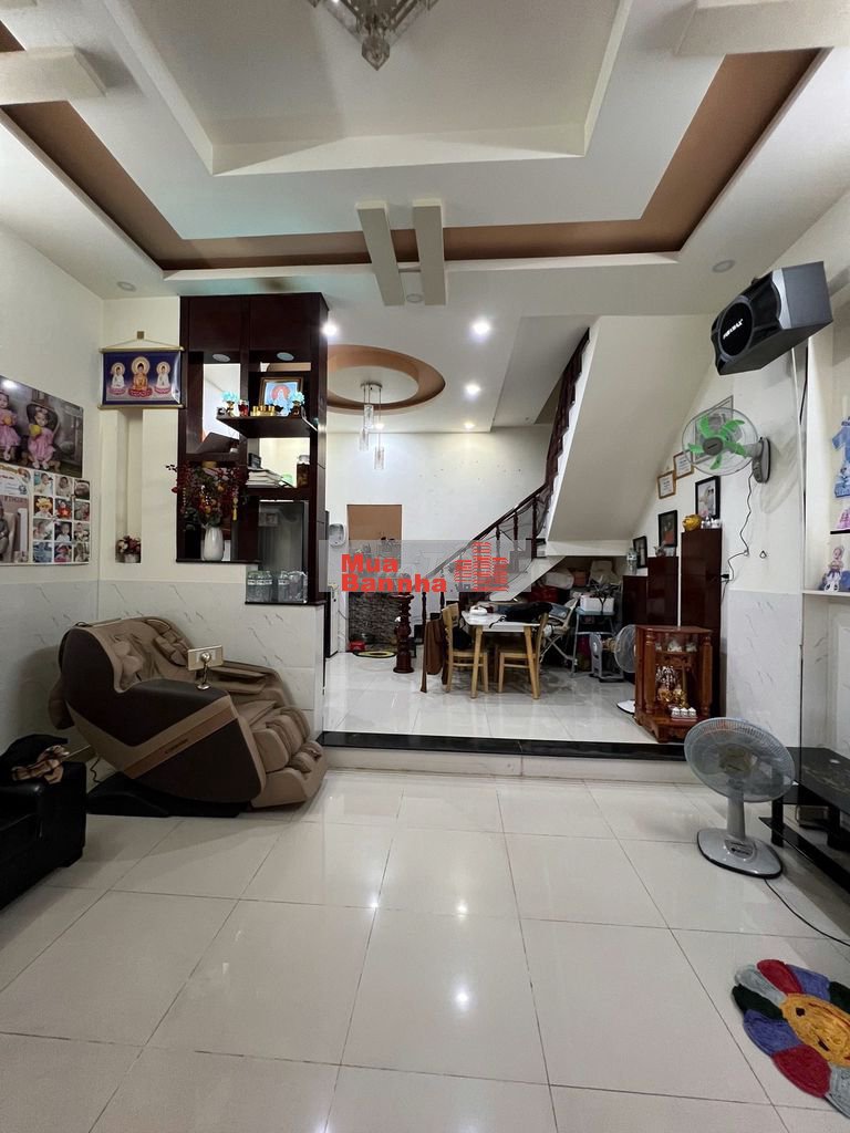 Cần ra gấp nhà Tl47 hẻm xe hơi