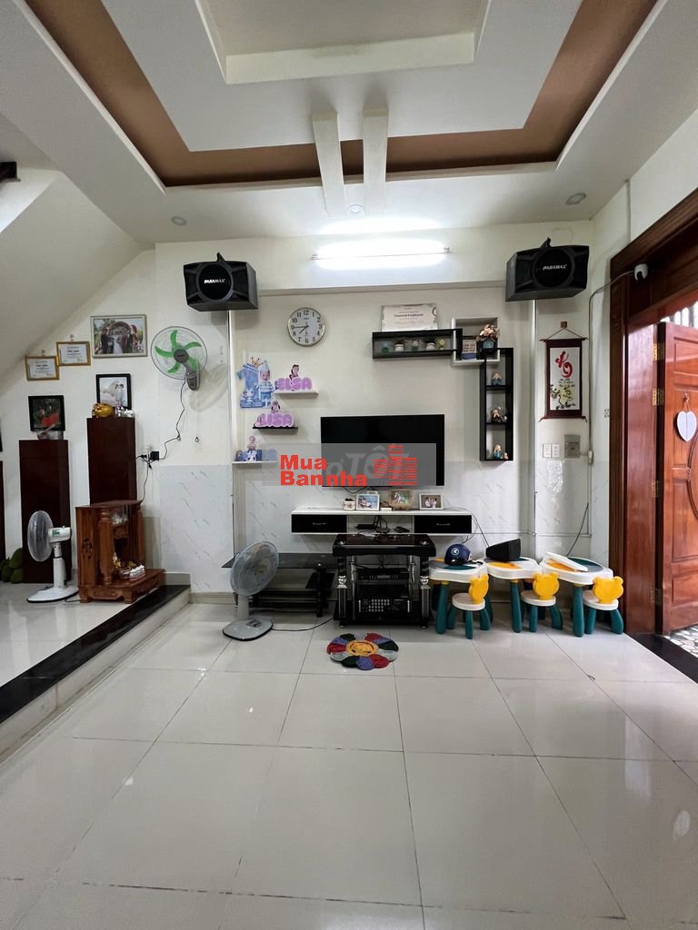 Cần ra gấp nhà Tl47 hẻm xe hơi