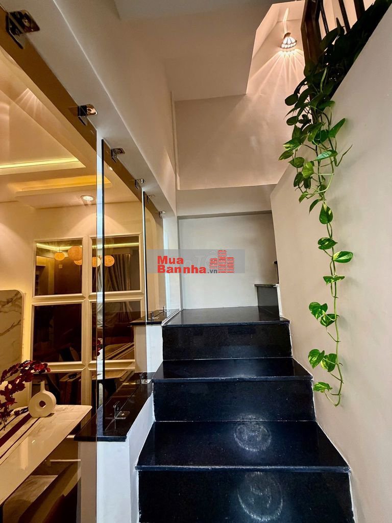 - Siêu phẩm nhà đẹp ngay trung tâm