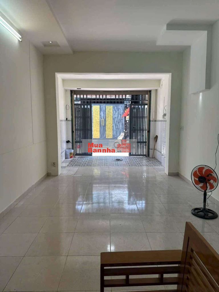 nhà SHR 4x18 hẻm 8m