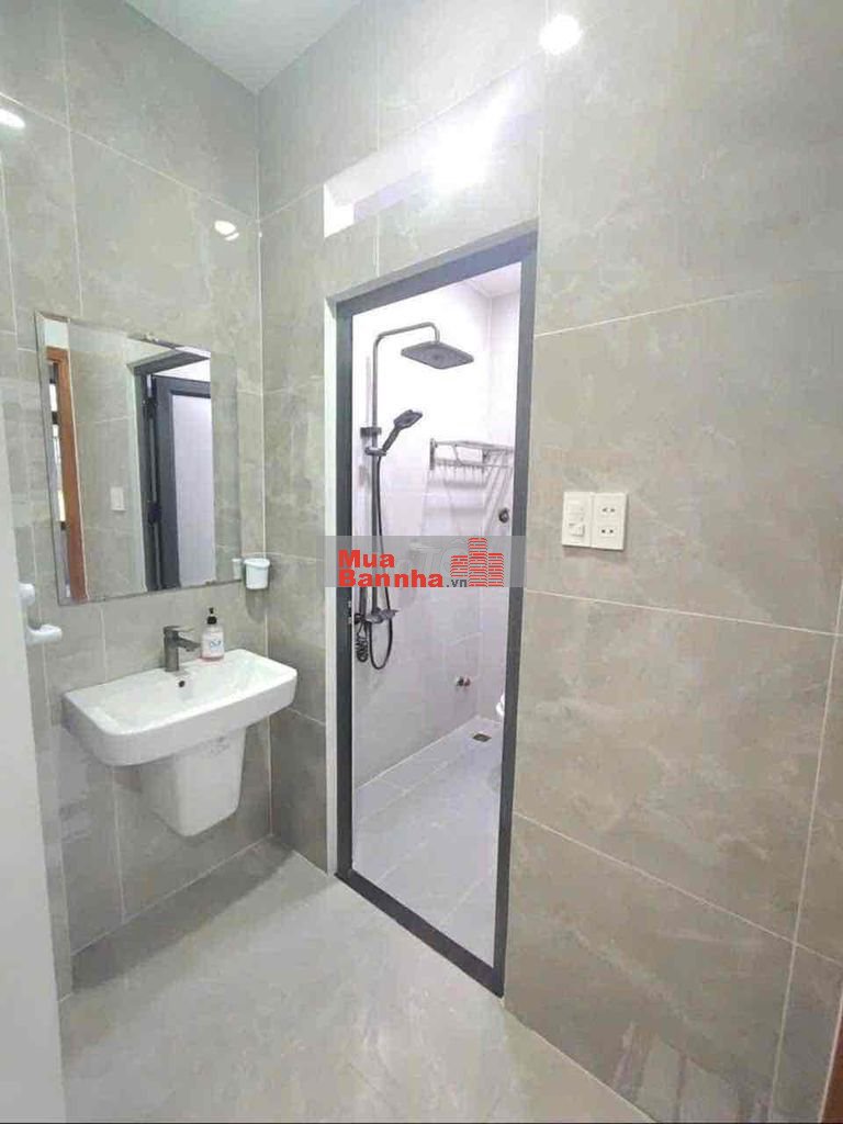 Nhà 4 tầng HXH - 31m2 - mới xây 2 năm ngay Emart chỉ nhỉnh 3ty