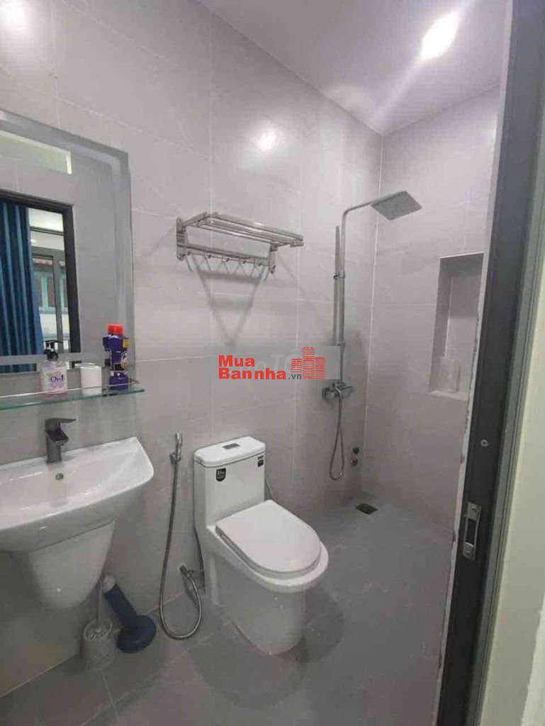 Nhà 4 tầng HXH - 31m2 - mới xây 2 năm ngay Emart chỉ nhỉnh 3ty