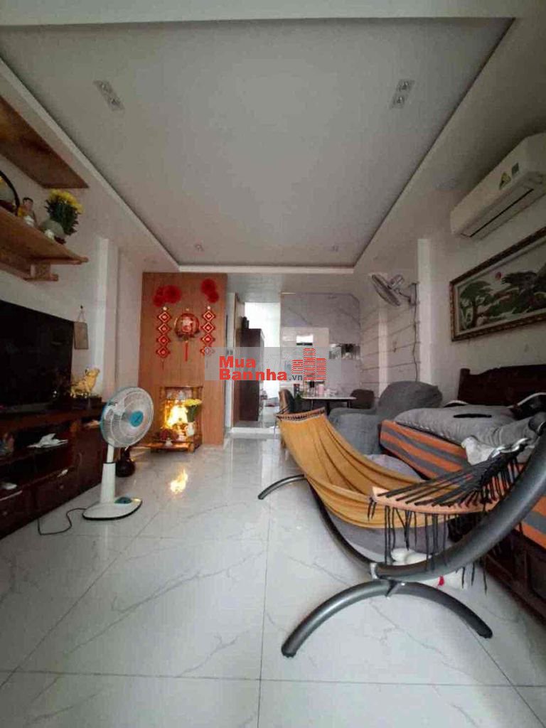 Nhỉnh 3đ có nhà 2 tầng, 42m2 ngay BV Hồng Đức, Thống Nhất, P10, Gvap