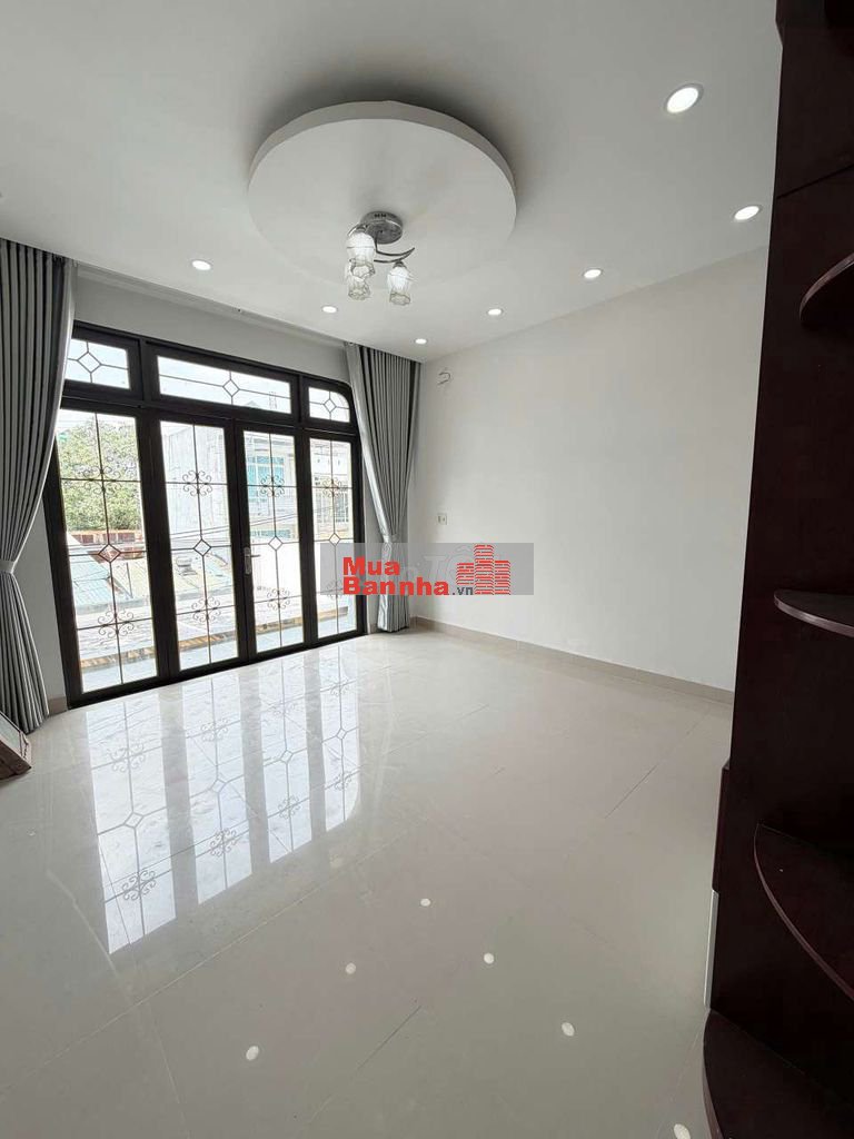 MT 33 Lê Công Phép 4.5x20 3 lầu