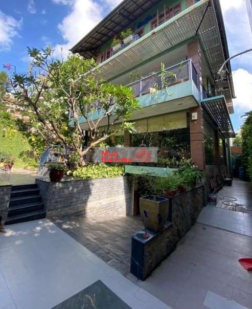 Biệt thự 425m2 ngay sát bên công viên Bình Phú