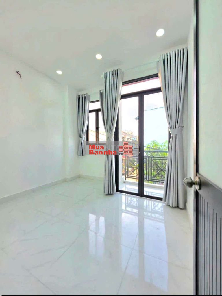 🍀1,330 Tỷ TL 👉 Nhà 1 lầu 2 PN 2 Wc 3,4 x 7 hẻm 2279/ Huỳnh Tấn Phát