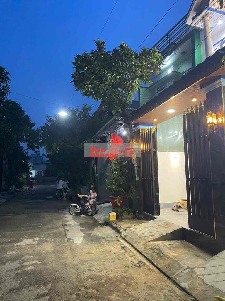 Nhà Phố Hóc Môn 6x16m 1 trệt 1 lầu 4pn ,2wc,đường nhựa xe hơi