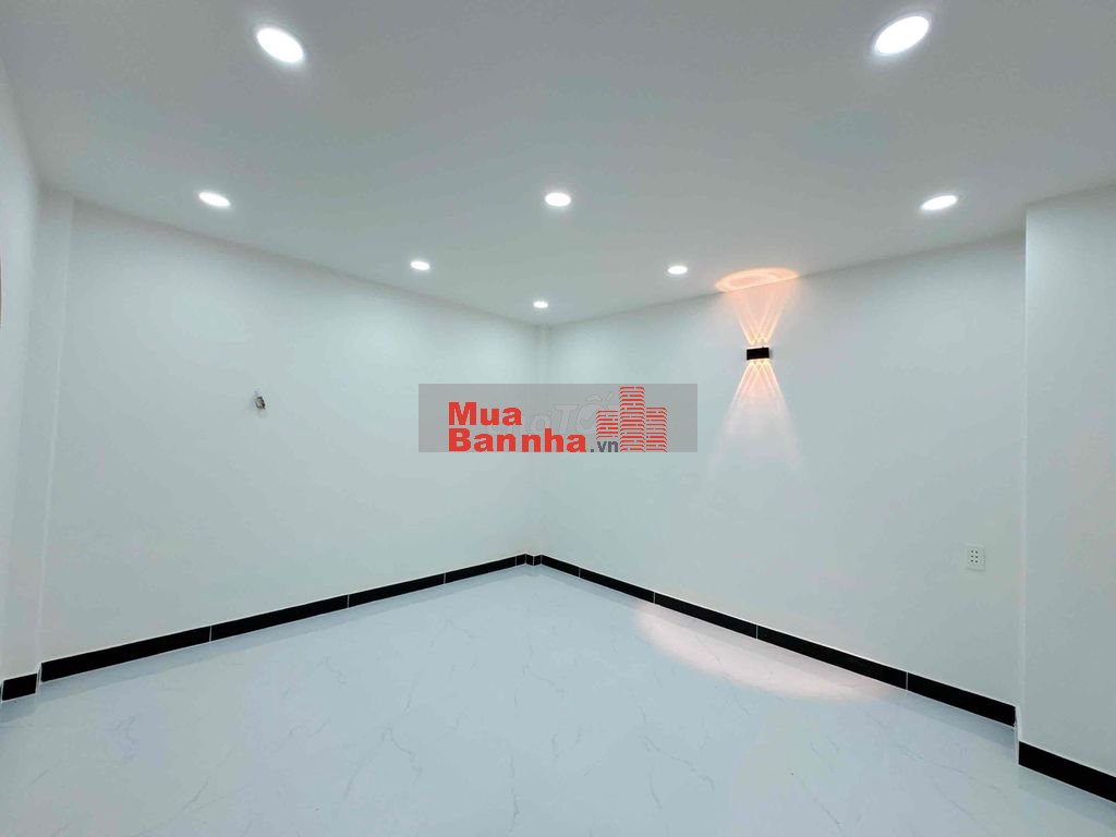 NHÀ P.TÂN HƯNG KHU HIM LAM NGUYỄN THỊ THẬP OTO ĐỖ CỬA - 4M x 12M - 3PN