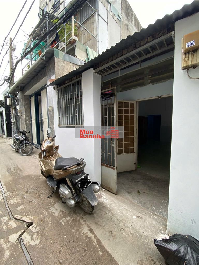 Bán nhà cấp 4 hẻm 80 Dương Quảng Hàm, DT: 4x17,5m. 72m2.