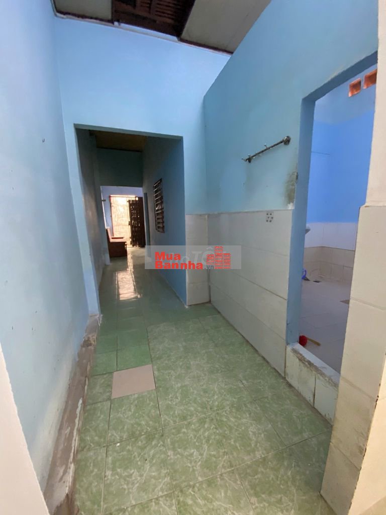 Bán nhà cấp 4 hẻm 80 Dương Quảng Hàm, DT: 4x17,5m. 72m2.