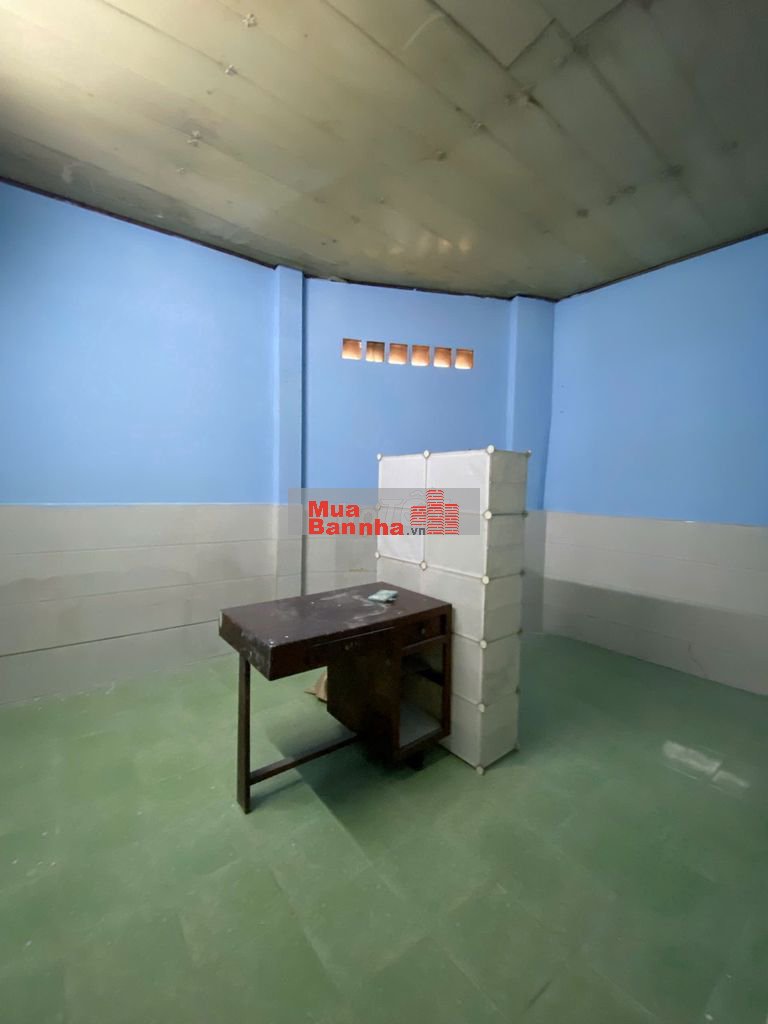 Bán nhà cấp 4 hẻm 80 Dương Quảng Hàm, DT: 4x17,5m. 72m2.