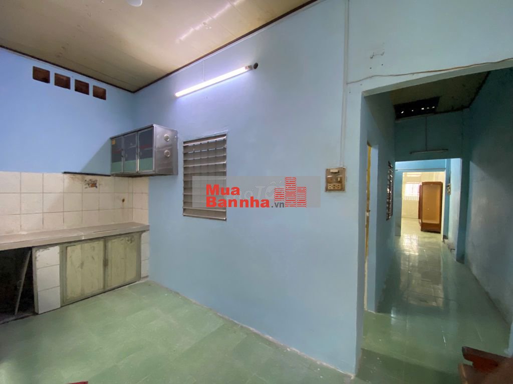 Bán nhà cấp 4 hẻm 80 Dương Quảng Hàm, DT: 4x17,5m. 72m2.