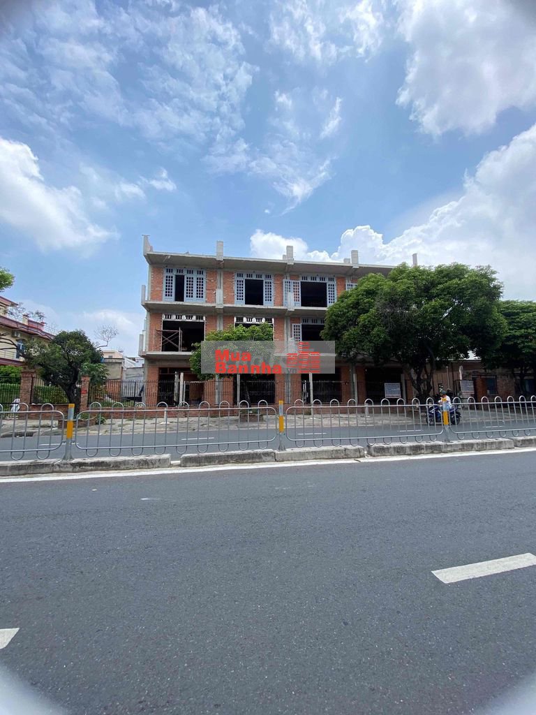 Bán nhà mtkd Nguyễn Sơn, 4x13m, 7.3 tỷ, căn góc