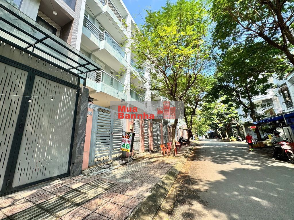 Bán CHDV,sát cổng ĐH Văn Lang, DT 5x20m, Hầm 5 tầng, Thu nhập cao