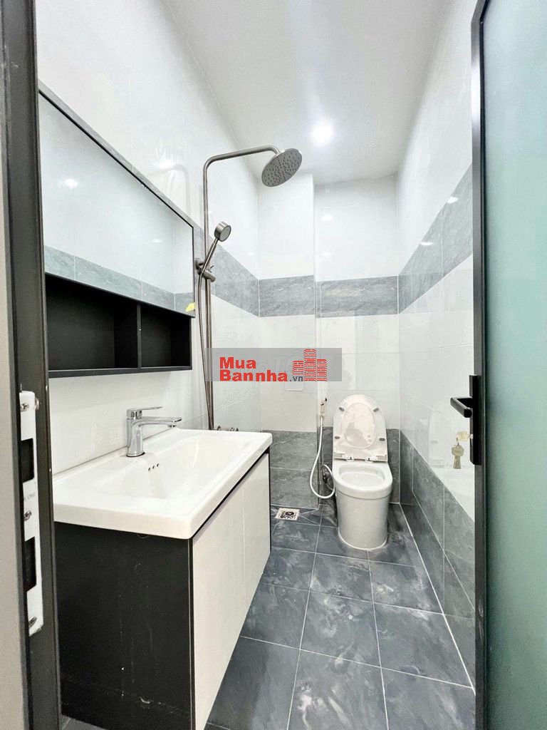 Tỉnh Lộ 10 cách 15m Hẻm xe hơi thông, 4x15 / 2 Tầng mới kiên cố 4,9 Tỷ
