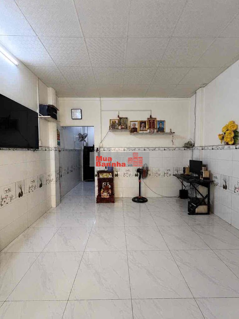 Nhà 1 trệt 1 lầu 4x7,5 Hương Lộ 2 gần ngã 4 BỐN XÃ