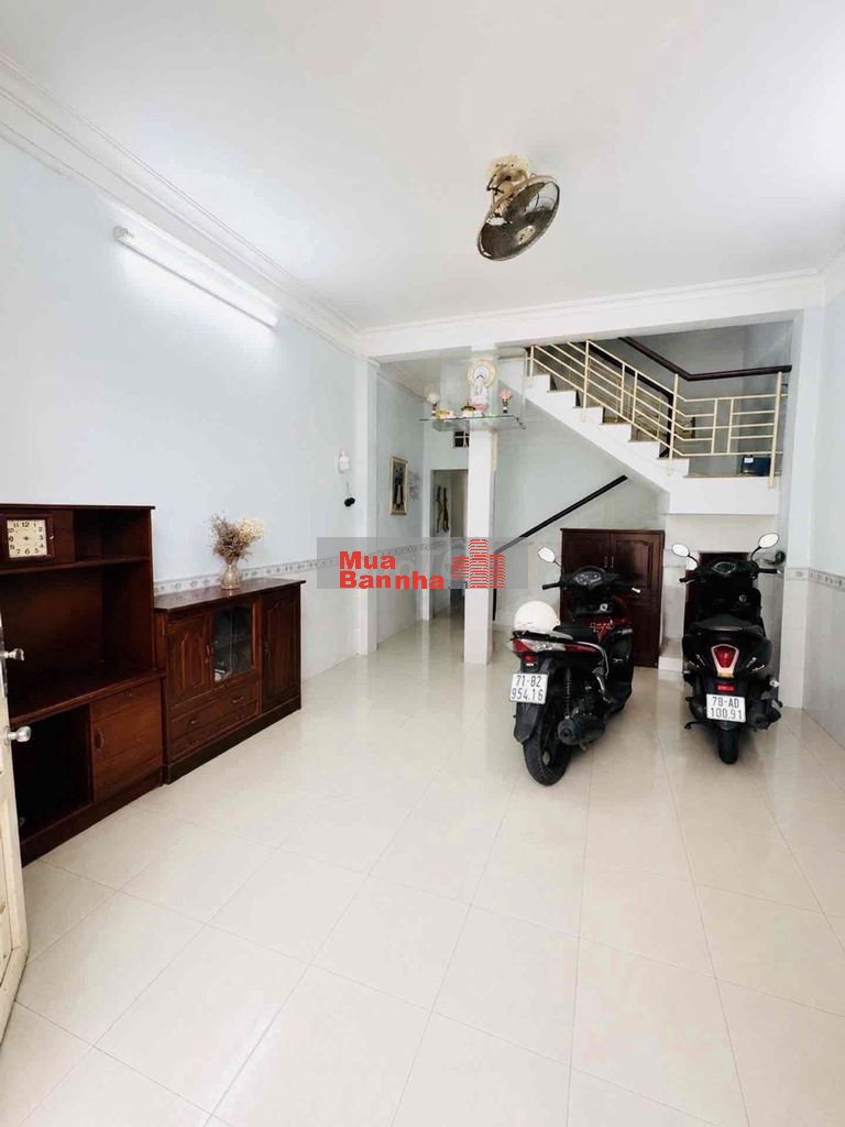 80M2 - Chỉ 6.7 TỶ - NGAY MẶT TIỀN THẠCH LAM - HẺM HƠI ĐỖ CỬA