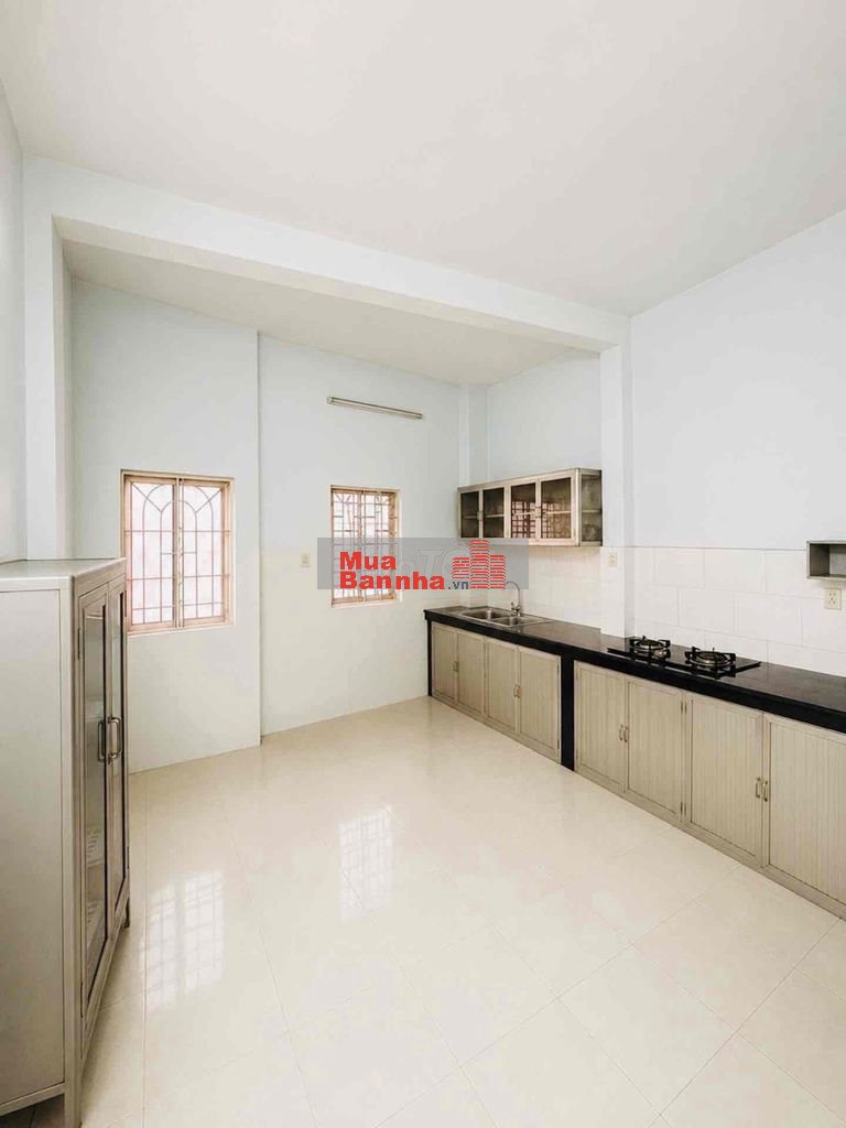 80M2 - Chỉ 6.7 TỶ - NGAY MẶT TIỀN THẠCH LAM - HẺM HƠI ĐỖ CỬA