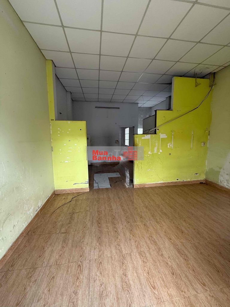 Bán nhà cách chợ thạnh xuân 100m shr 4,7 x12m nhà cấp 4 nhà nát
