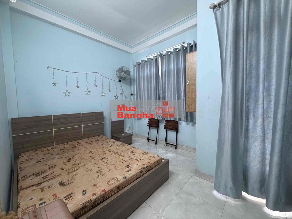 NHÀ 40m xây 4 tầng đường Thái Phiên 7.2 tỷ