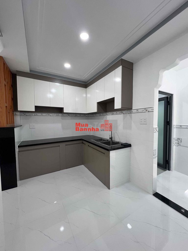 GIẢM NGAY GẦN 200tr BÁN NHANH NHÀ NGAY CHỢ HUỲNH THỊ HAI CHỈ 2TỷHƠN