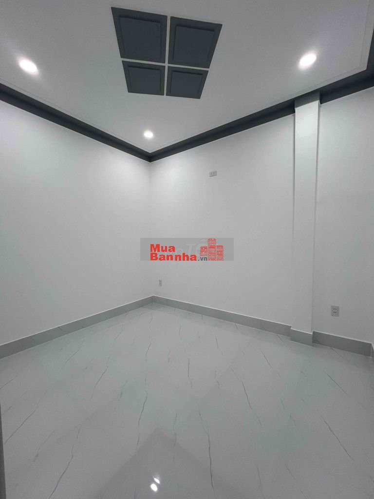 GIẢM NGAY GẦN 200tr BÁN NHANH NHÀ NGAY CHỢ HUỲNH THỊ HAI CHỈ 2TỷHƠN